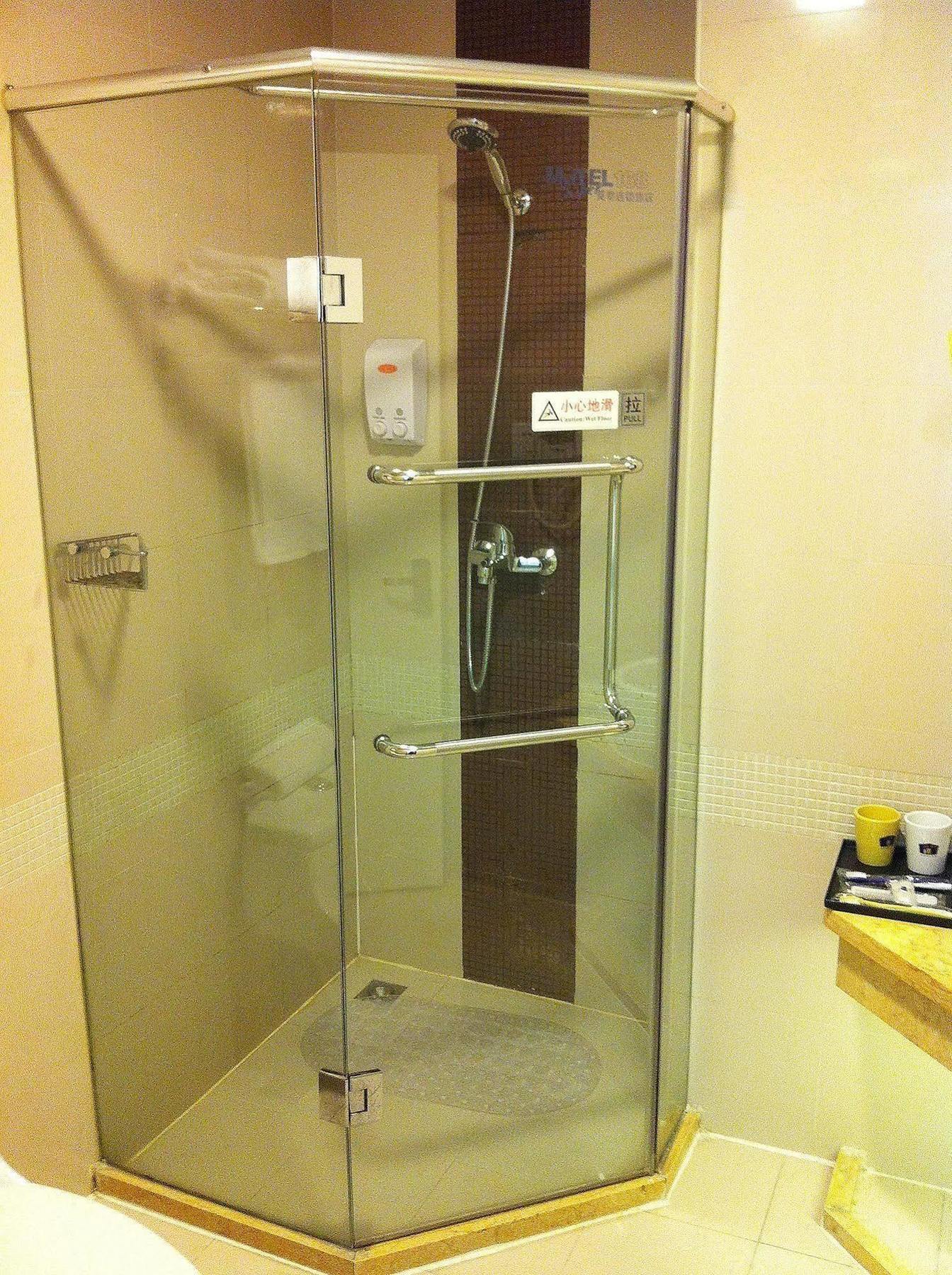 Motel 168 Hefei Changjiang Road Amber Resort Branch Экстерьер фото