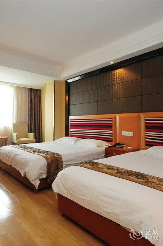 Motel 168 Hefei Changjiang Road Amber Resort Branch Экстерьер фото